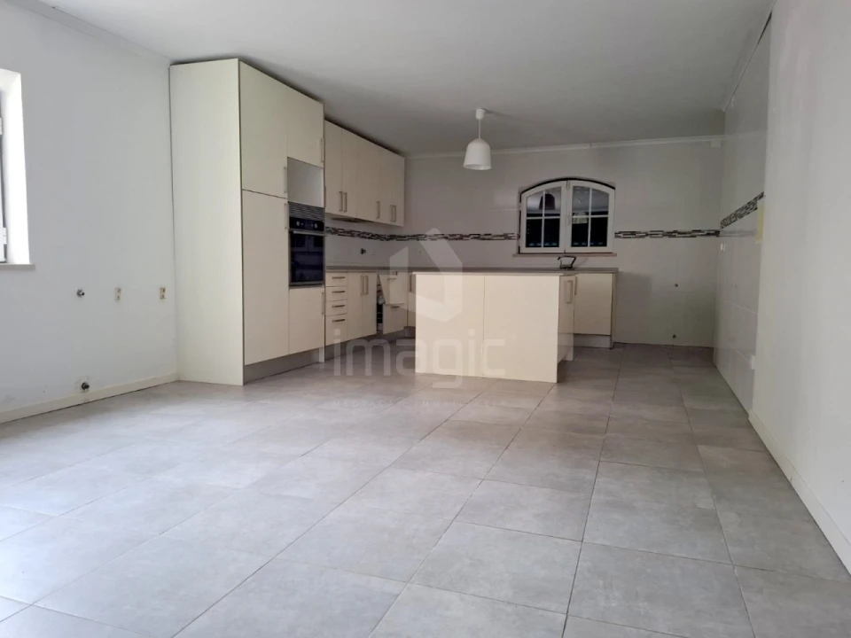 Moradia T4 para Venda em Ramalhal Foto 4