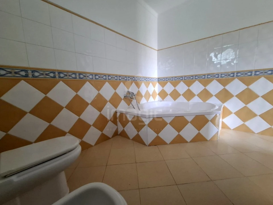 Moradia T4 para Venda em Ramalhal Foto 13