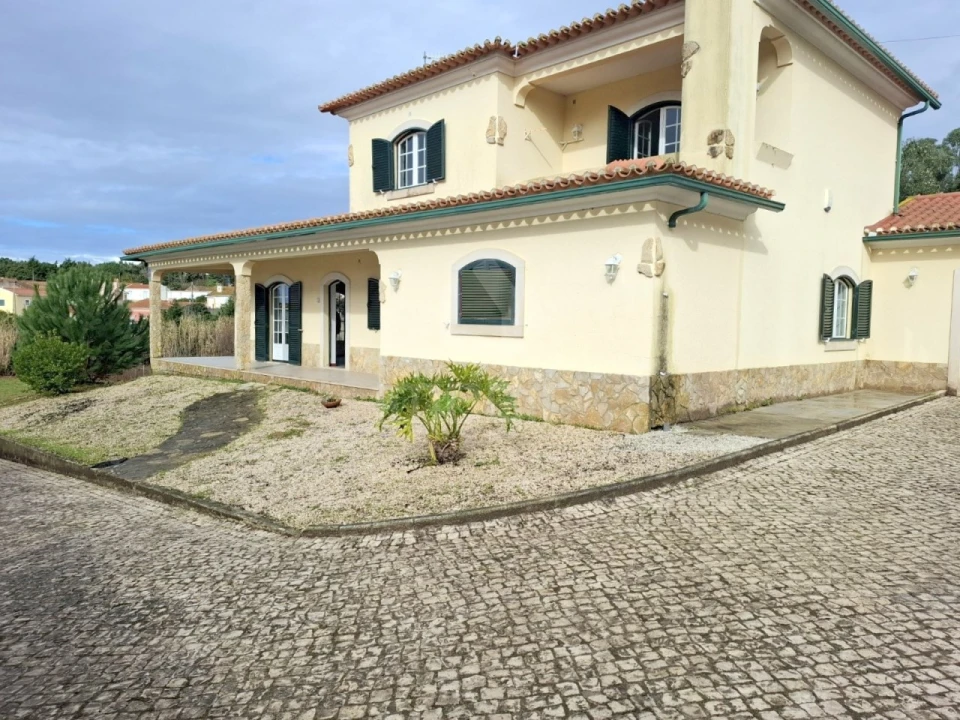 Moradia T4 para Venda em Ramalhal Foto 1