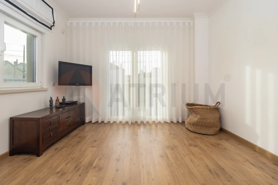 Moradia T7 para Venda em Sado Foto 29