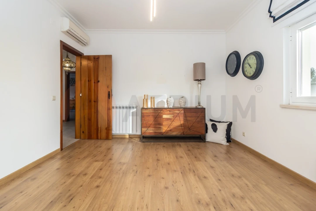 Moradia T7 para Venda em Sado Foto 30