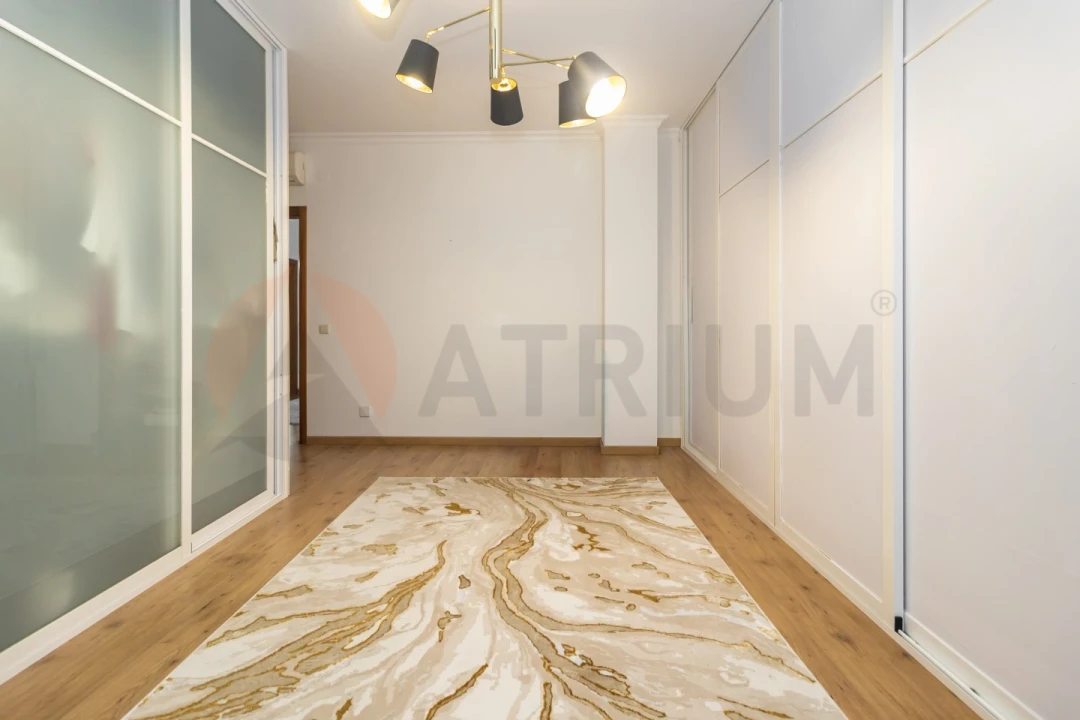 Moradia T7 para Venda em Sado Foto 44