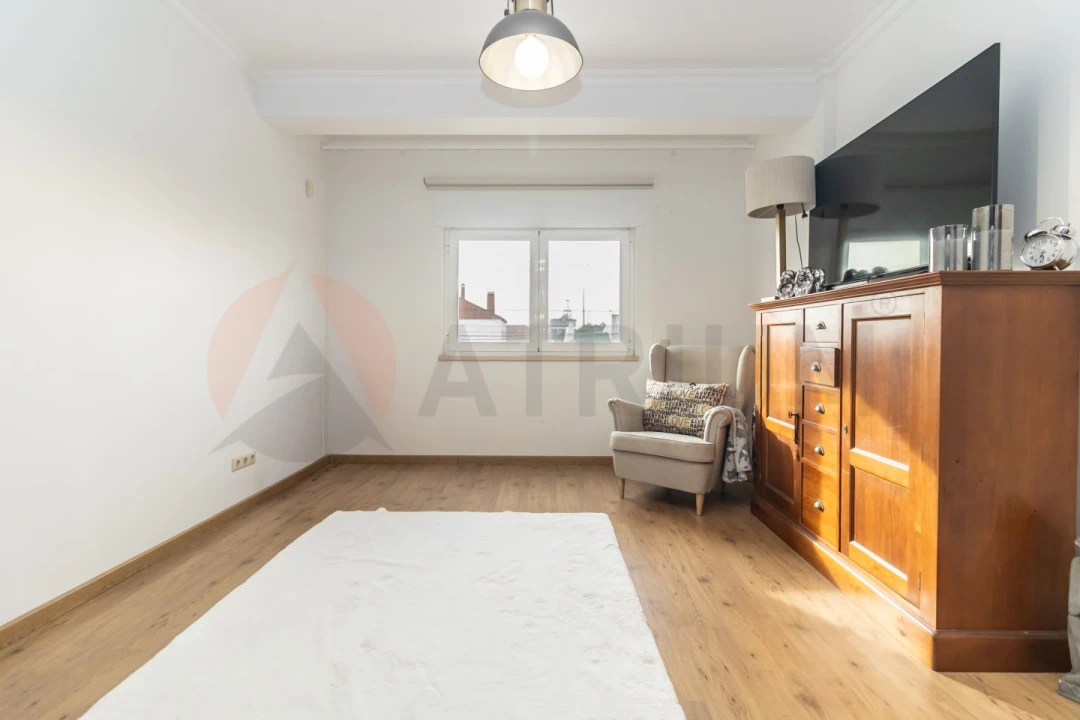 Moradia T7 para Venda em Sado Foto 52