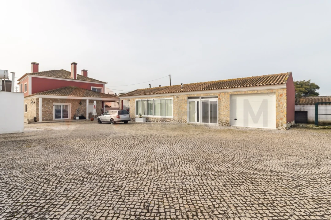 Moradia T7 para Venda em Sado Foto 58