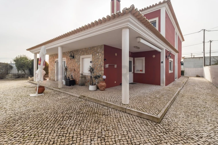 Moradia T7 para Venda em Sado