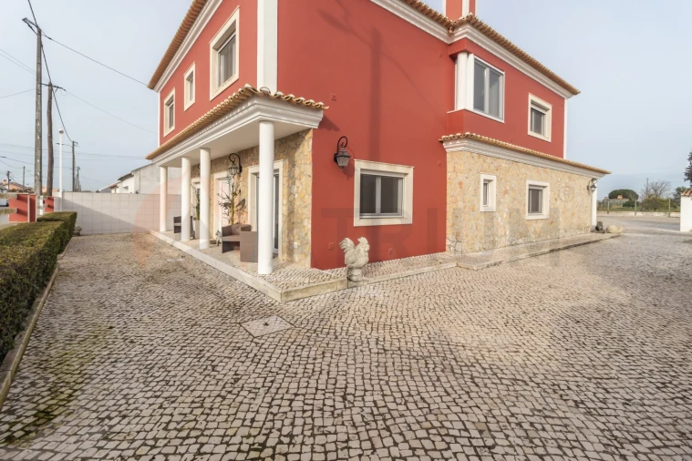 Moradia T7 para Venda em Sado Foto 3