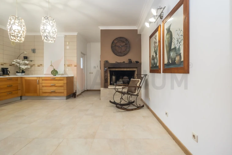 Moradia T7 para Venda em Sado Foto 21