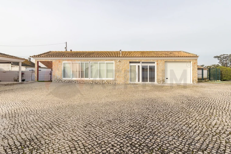 Moradia T7 para Venda em Sado Foto 57