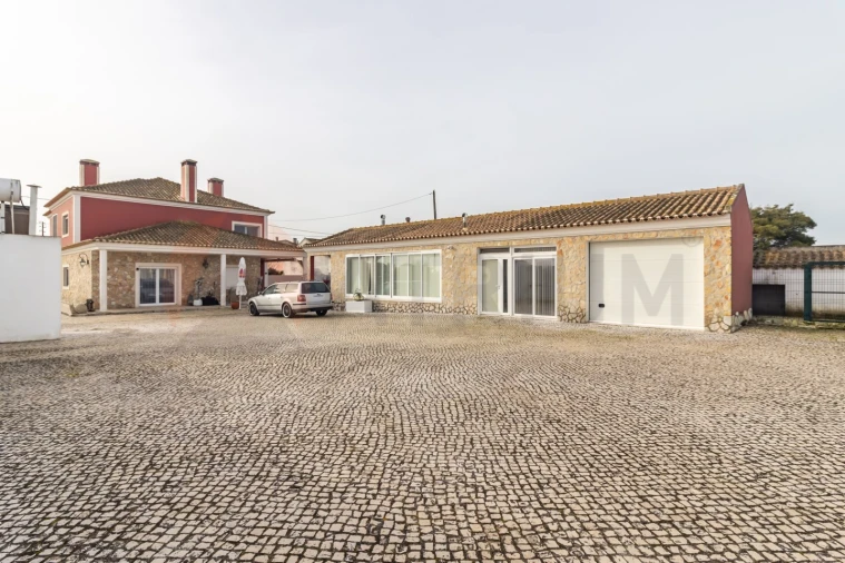 Moradia T7 para Venda em Sado Foto 58