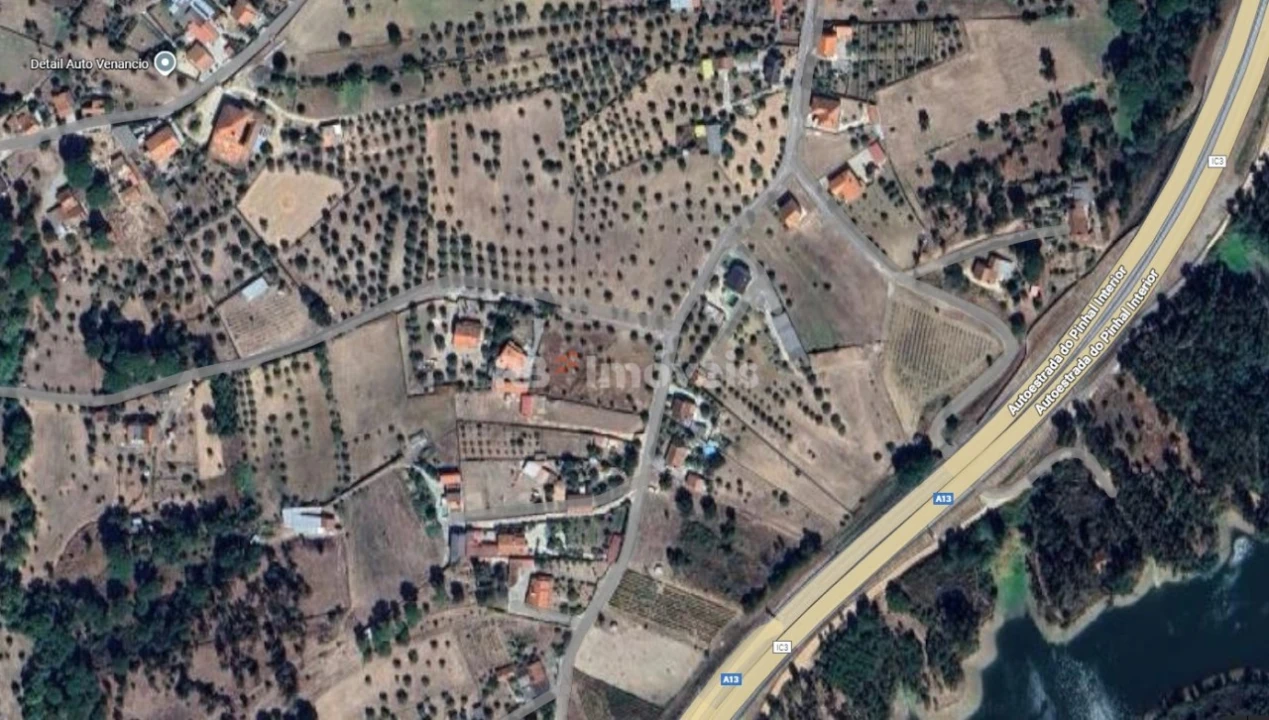 Terreno para Venda em Casais e Alviobeira Foto 13