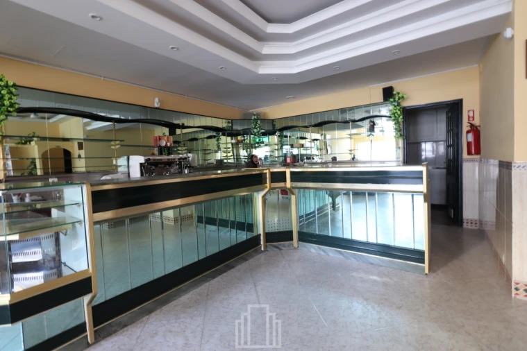 Loja para Arrendamento em Ovar, São João, Arada e São Vicente de Pereira Jusã Foto 3