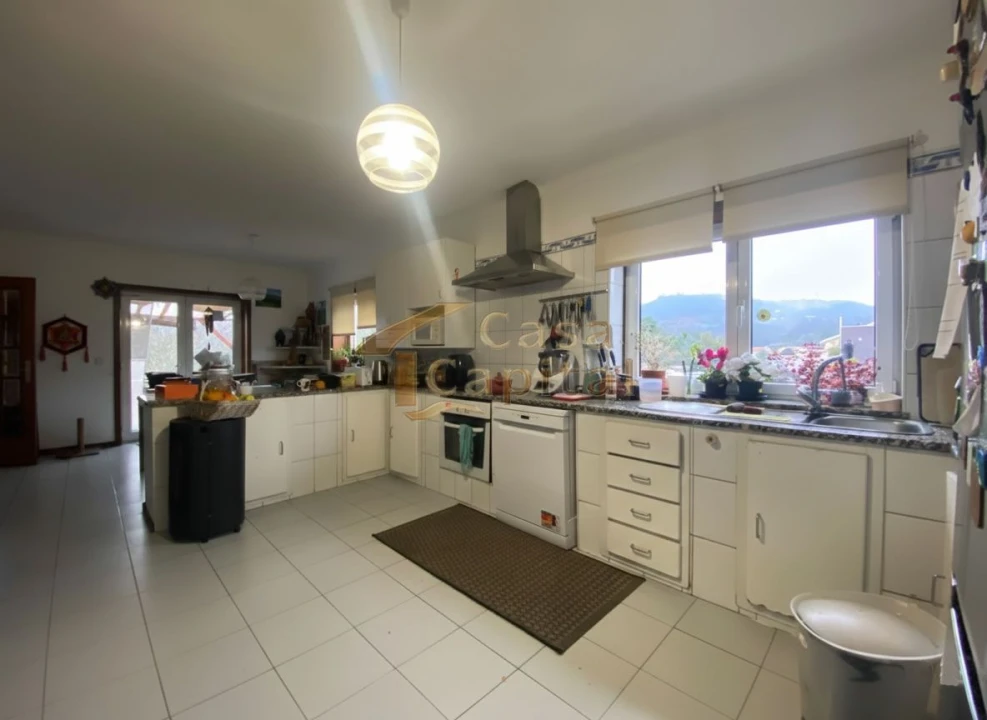 Moradia T6 para Venda em Adoufe e Vilarinho de Samardã Foto 9