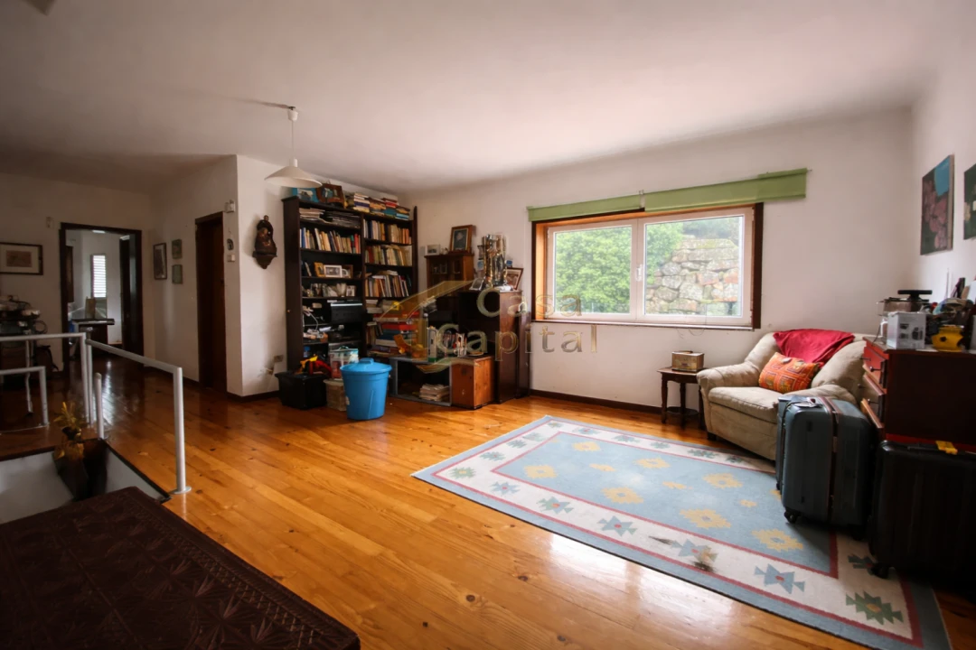 Moradia T6 para Venda em Adoufe e Vilarinho de Samardã Foto 12