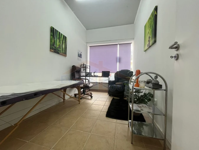 Loja para Trespasse em Atouguia da Baleia Foto 5