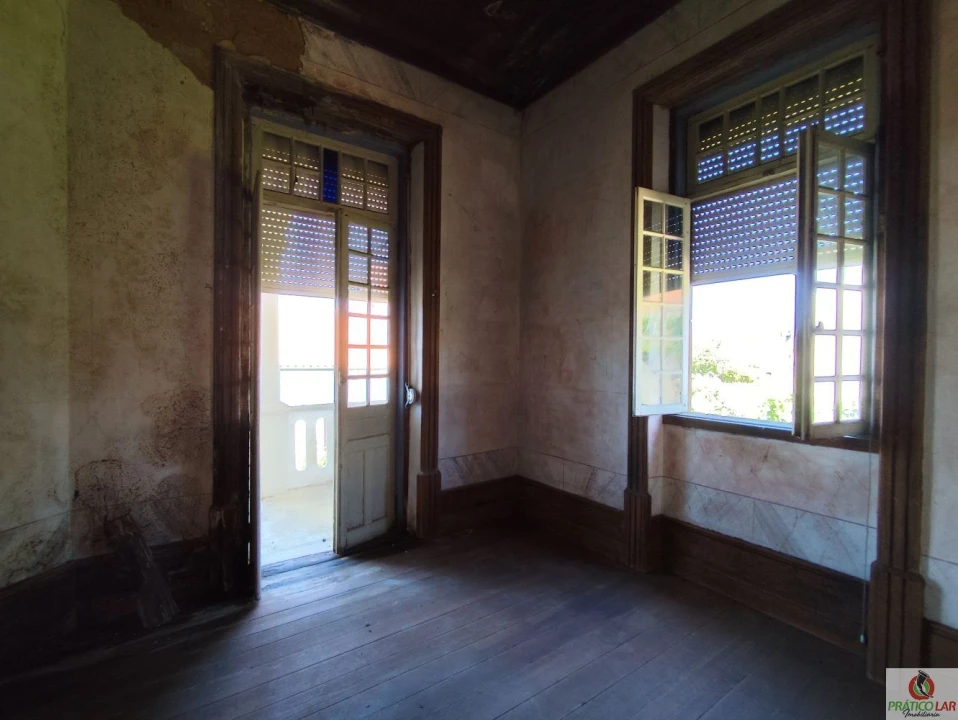 Moradia T6 para Venda em Aguada de Cima Foto 25