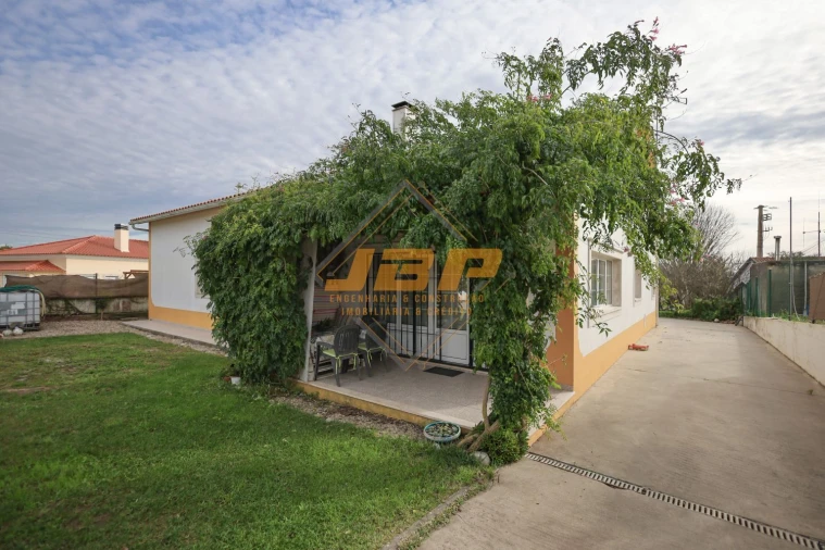 Moradia T2 para Venda em Barrio Foto 43