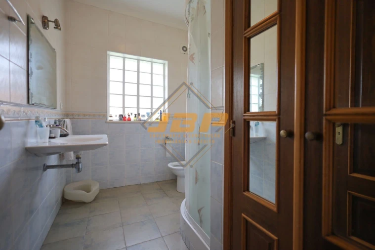 Moradia T2 para Venda em Barrio Foto 17