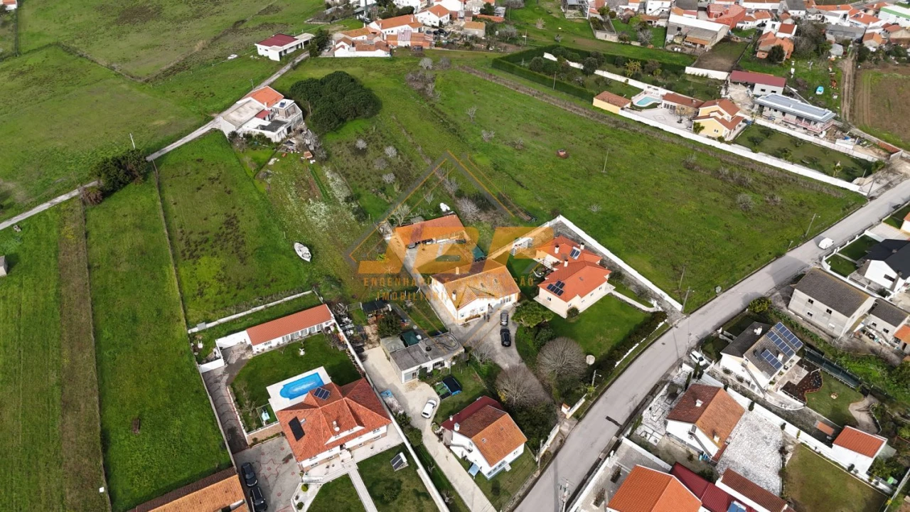 Moradia T2 para Venda em Barrio Foto 47