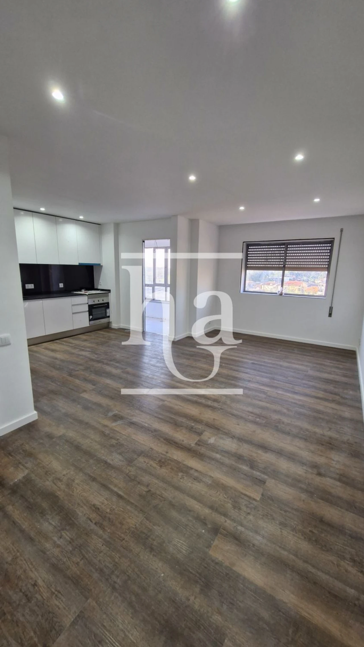 Apartamento T2 para Venda em Milheiros Foto 1