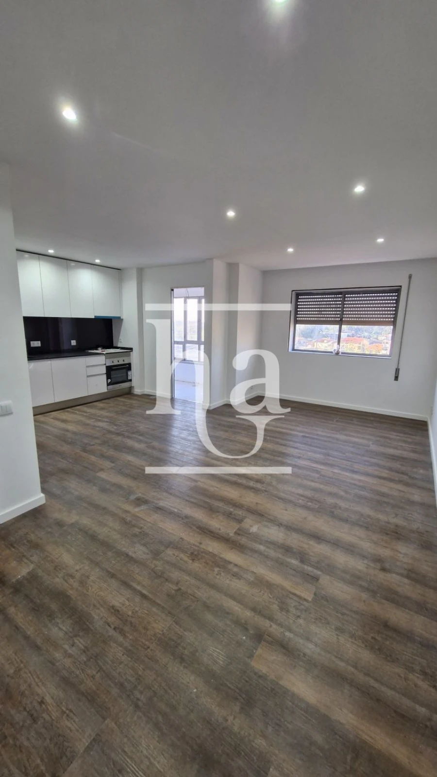 Apartamento T2 para Venda em Milheiros Foto 1