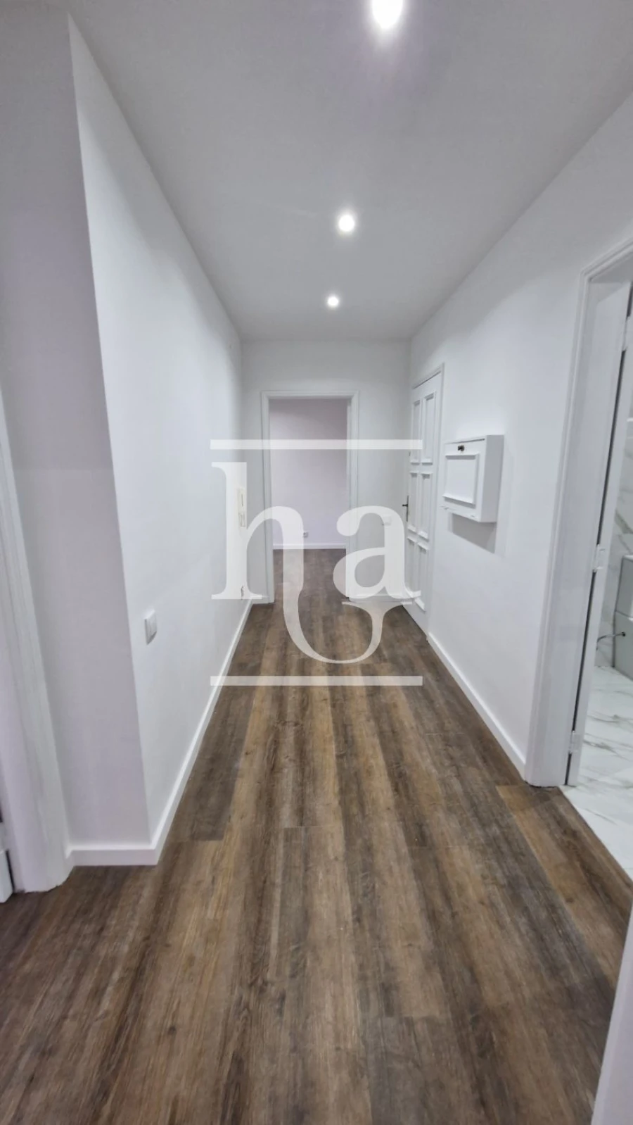 Apartamento T2 para Venda em Milheiros Foto 9