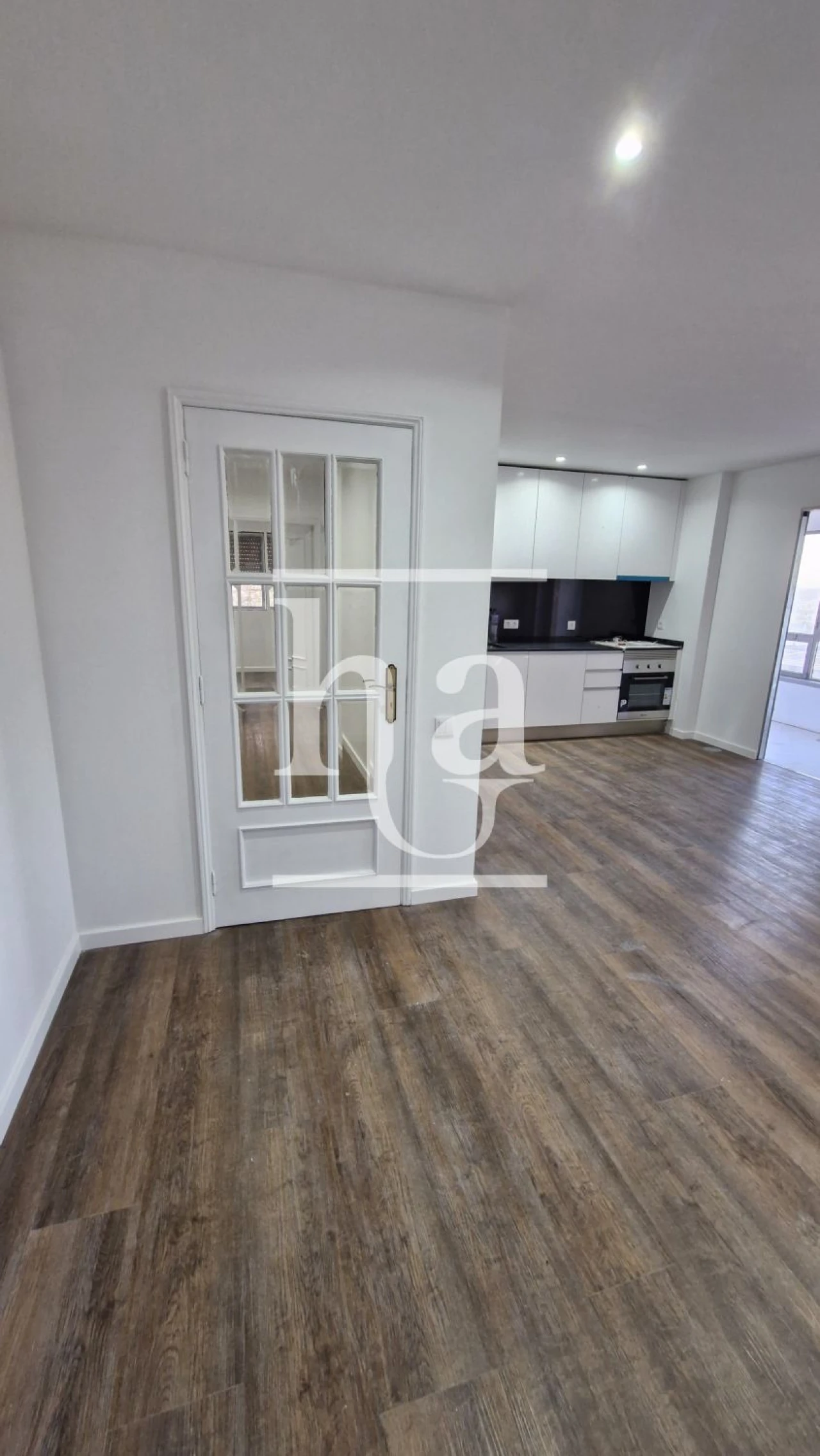 Apartamento T2 para Venda em Milheiros Foto 2