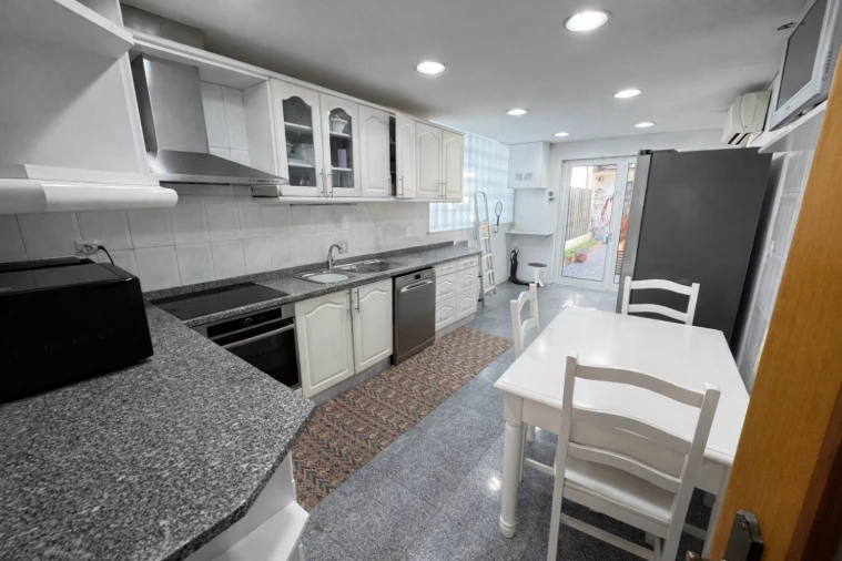 Moradia T4 para Venda em Castêlo da Maia