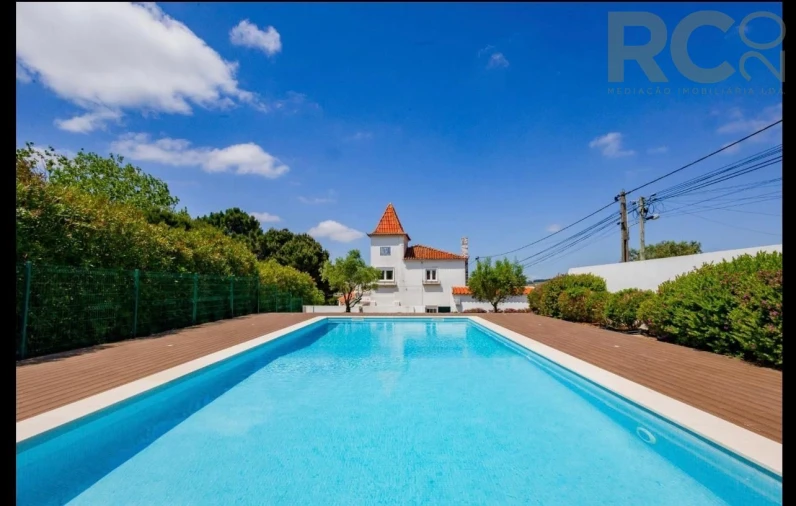 Moradia T10 para Venda em Turcifal Foto 1