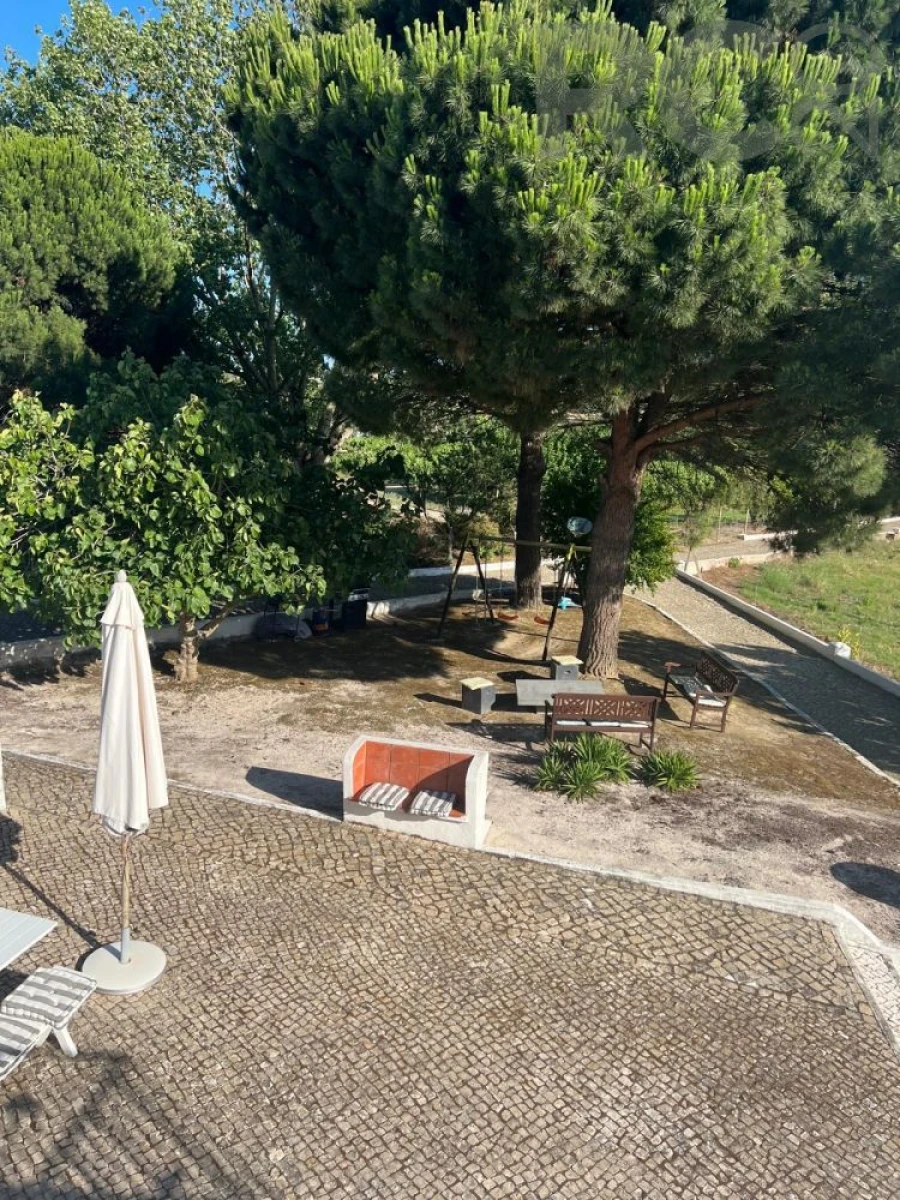 Moradia T10 para Venda em Turcifal Foto 55