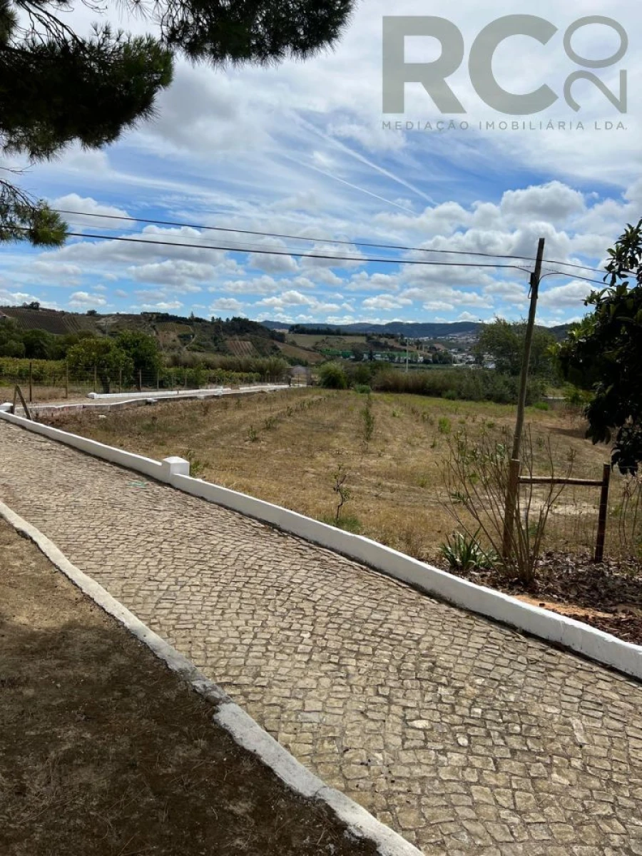 Moradia T10 para Venda em Turcifal Foto 6