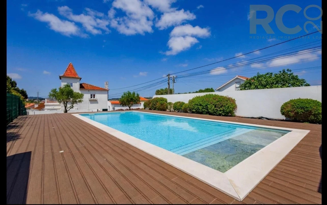 Moradia T10 para Venda em Turcifal Foto 10