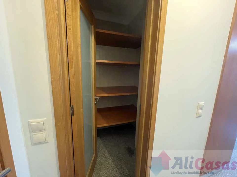 Apartamento T3 para Venda em São Felix da Marinha Foto 12