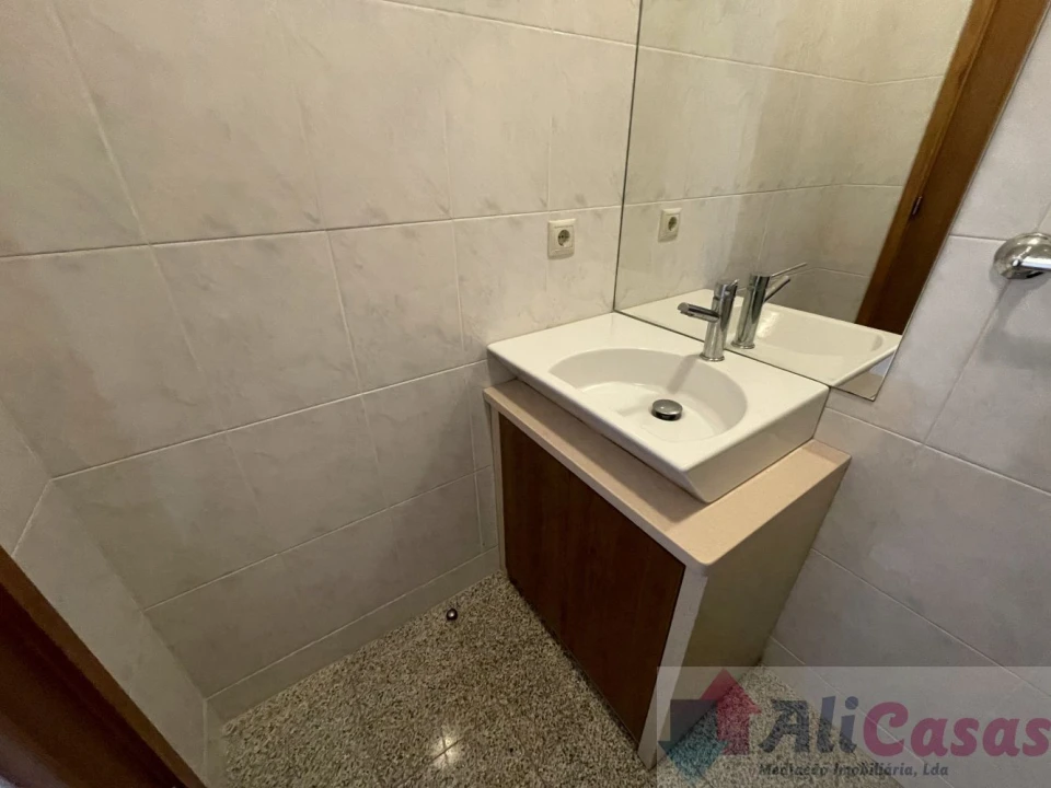 Apartamento T3 para Venda em São Felix da Marinha Foto 14