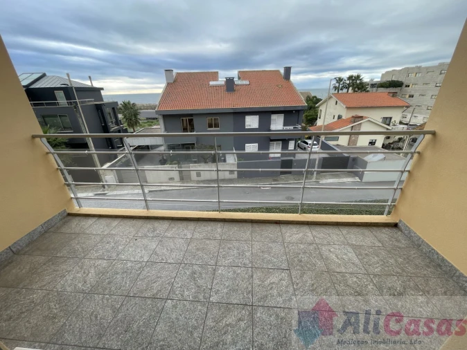 Apartamento T3 para Venda em São Felix da Marinha Foto 7