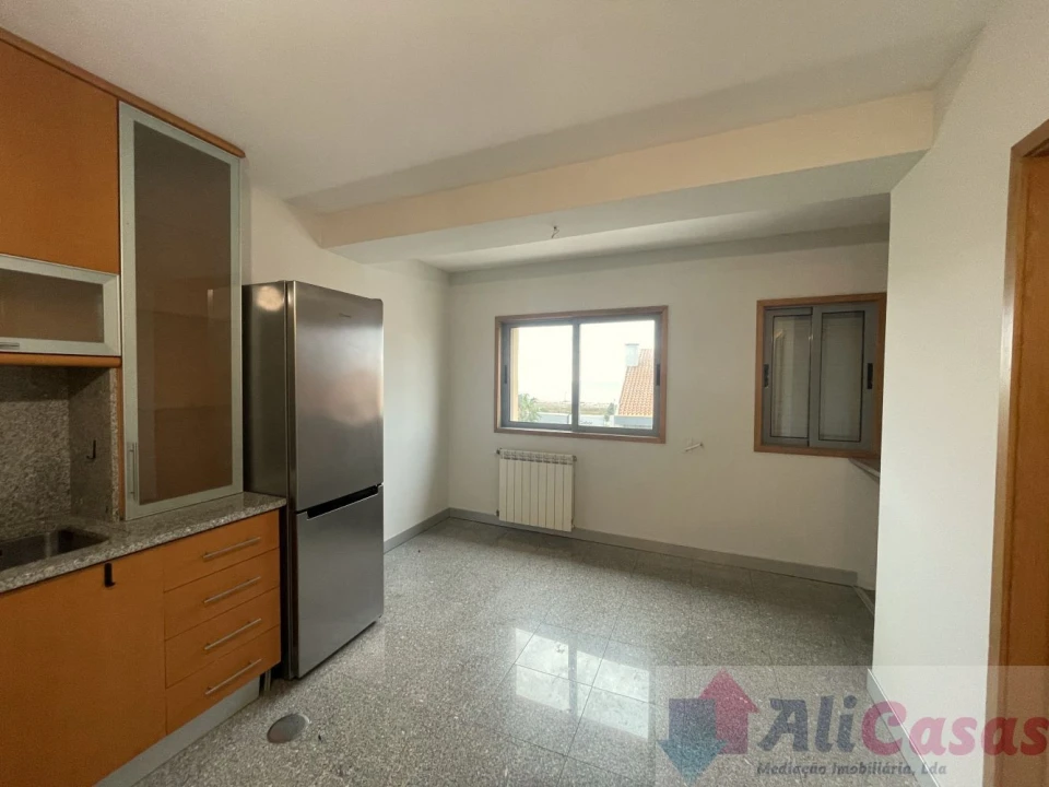 Apartamento T3 para Venda em São Felix da Marinha Foto 11