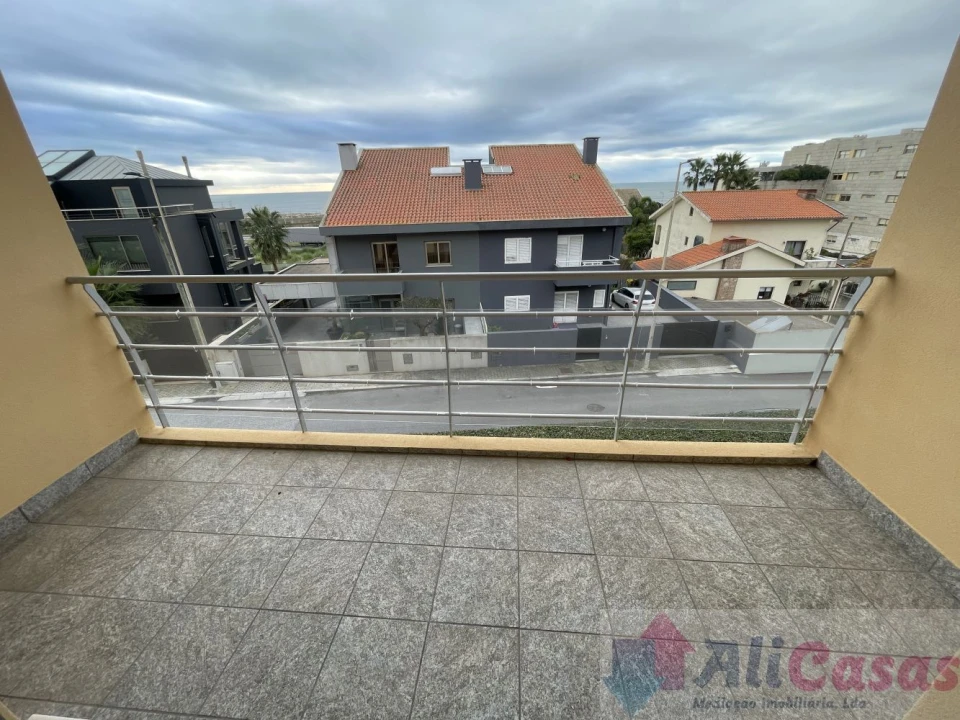 Apartamento T3 para Venda em São Felix da Marinha Foto 7