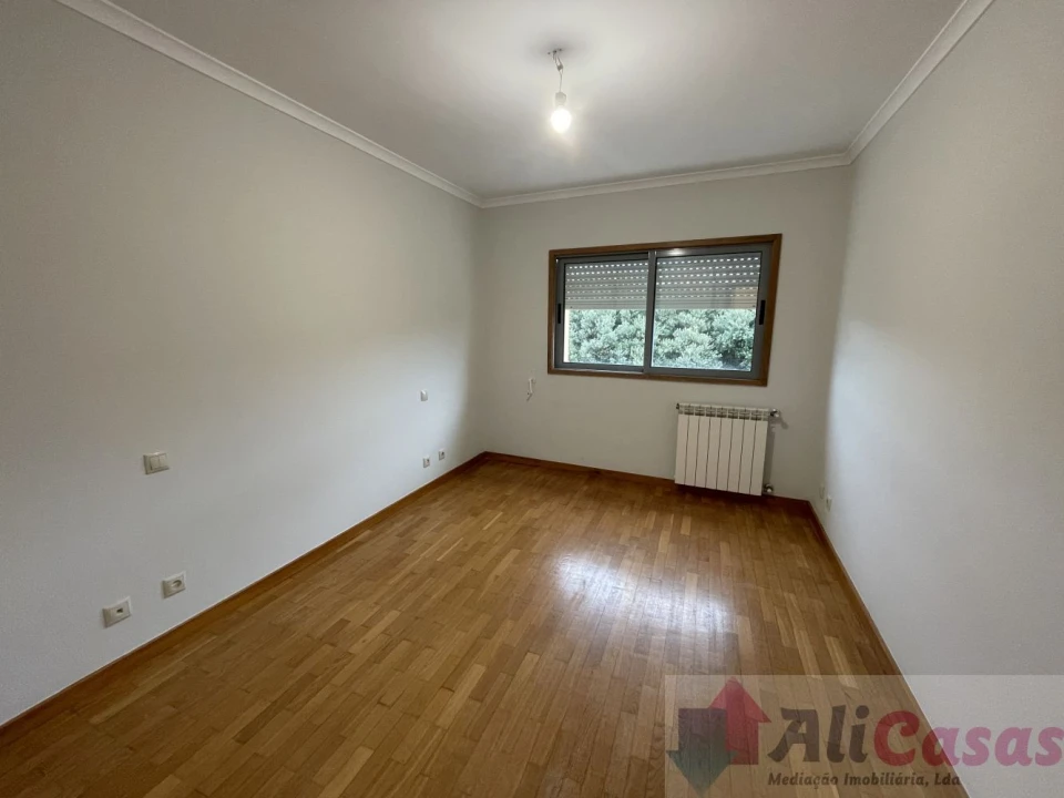 Apartamento T3 para Venda em São Felix da Marinha Foto 26