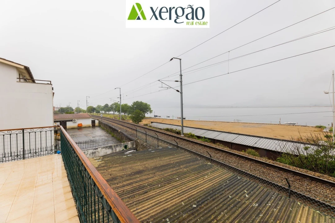 Moradia T8 para Venda em Seixas Foto 72