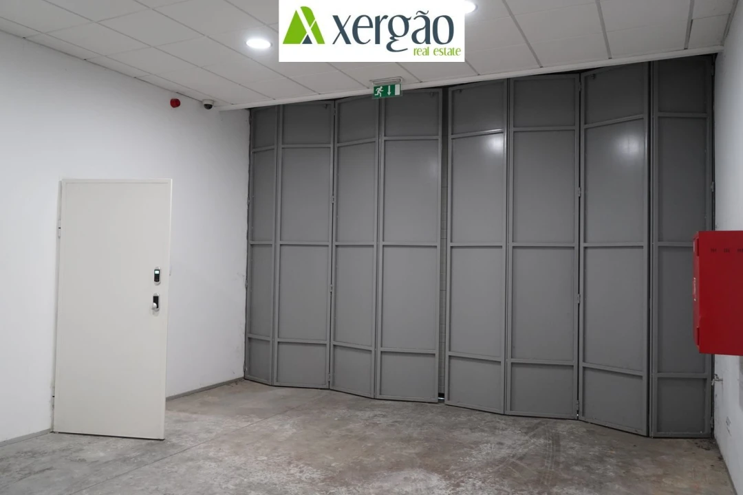 Loja para Venda em Cabreiros e Passos (São Julião) Foto 32