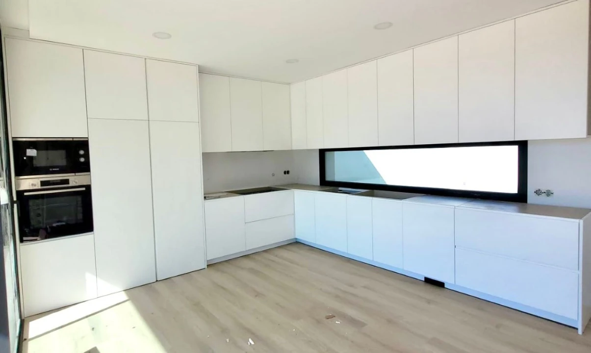 Moradia T4 para Venda em Eiras e São Paulo de Frades Foto 16