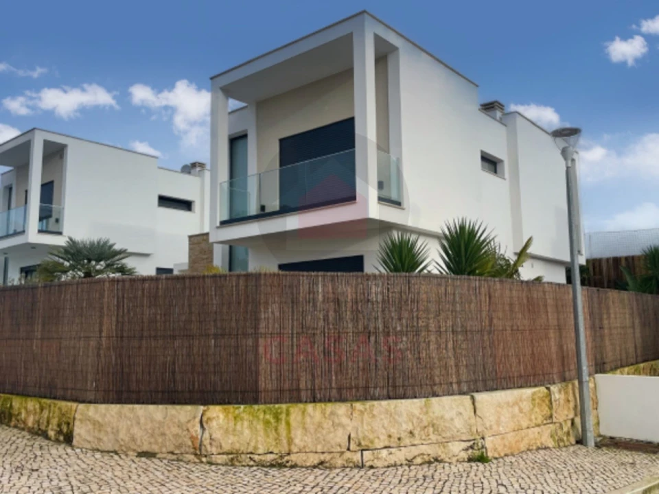 Moradia T3 para Venda em Foz do Arelho Foto 2