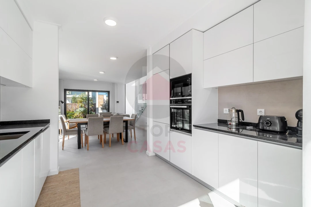 Moradia T3 para Venda em Foz do Arelho Foto 16