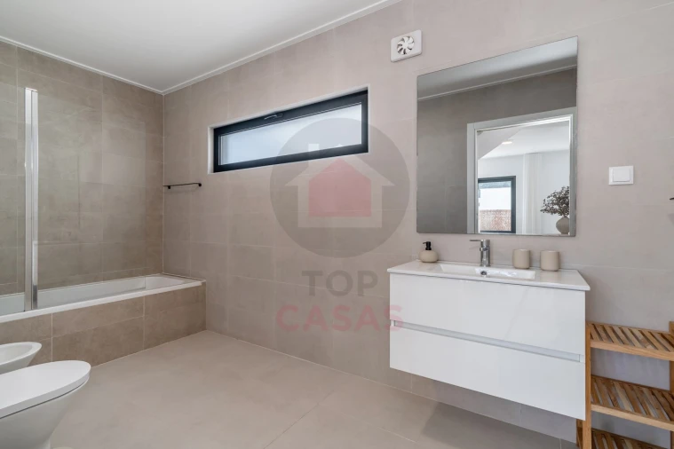 Moradia T3 para Venda em Foz do Arelho Foto 32