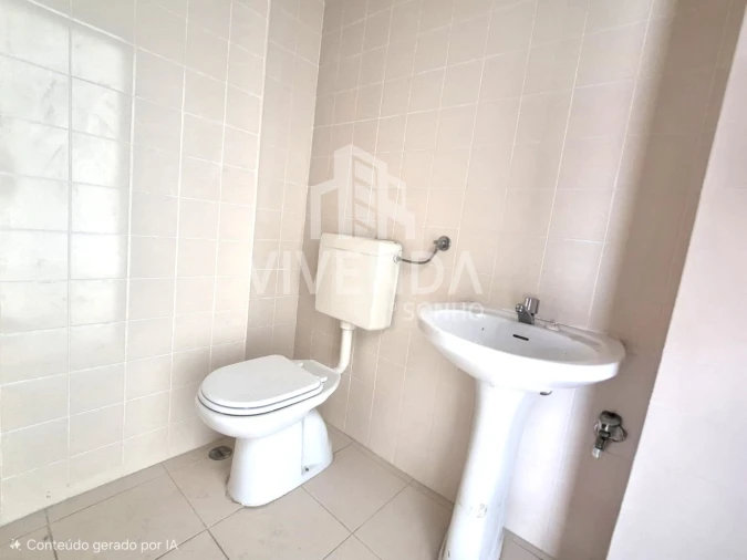 Loja para Venda em Setubal (São Sebastião) Foto 8