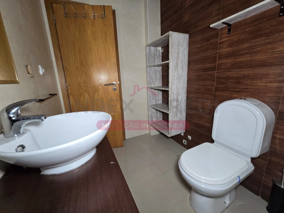 Apartamento T3 para Arrendamento em Souselas e Botão Foto 30