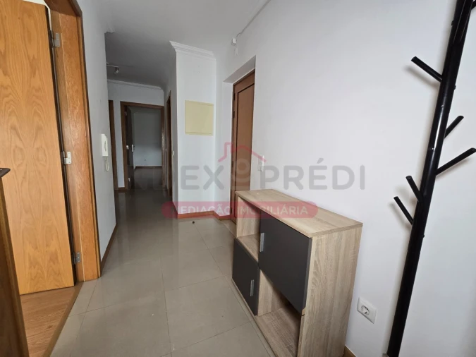 Apartamento T3 para Arrendamento em Souselas e Botão Foto 10