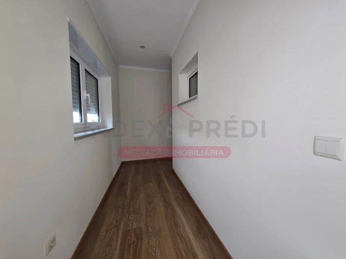 Moradia T3 para Venda em Travassô e Óis da Ribeira Foto 4