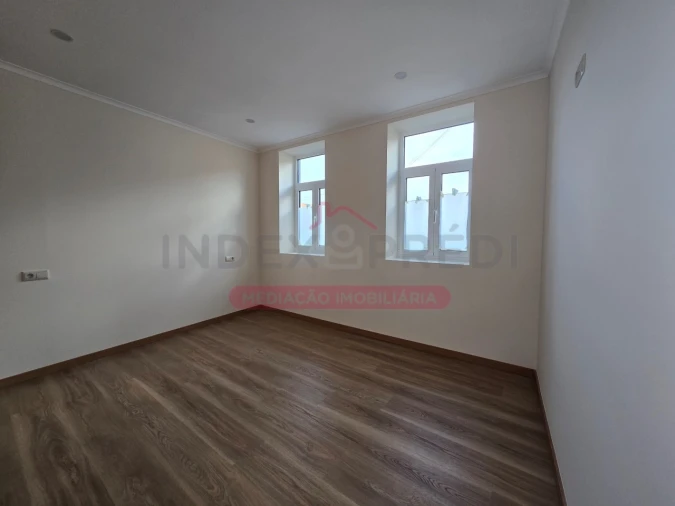 Moradia T3 para Venda em Travassô e Óis da Ribeira Foto 13