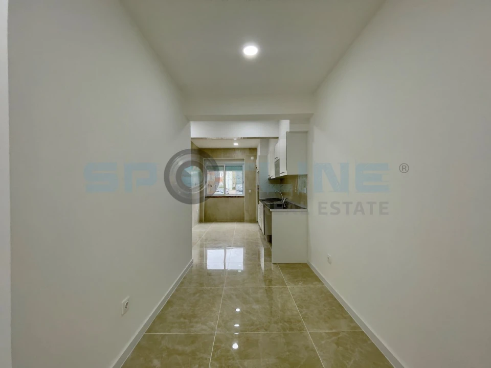 Apartamento T2 para Venda em Almada, Cova da Piedade, Pragal e Cacilhas Foto 10