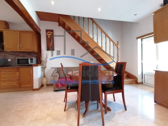 Moradia T3 para Venda em Alenquer (Santo Estêvão e Triana) Foto 2